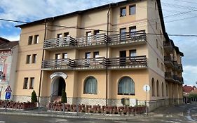 Pensiune Restaurant Indus